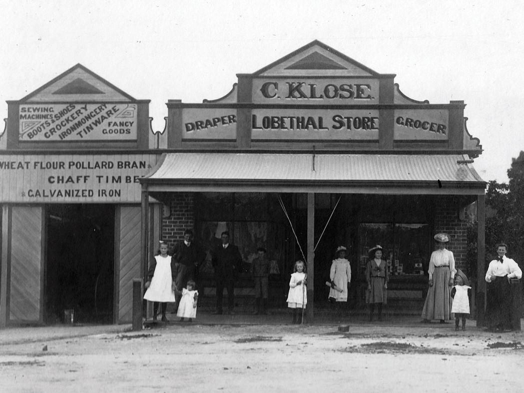 Foodland Lobethal store front from 1908